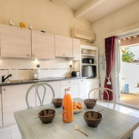 Les Cristallines-2 By Interhome *