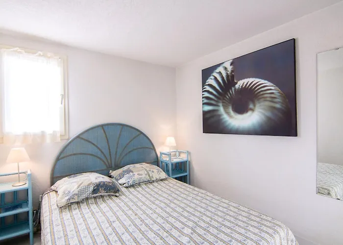 Les Cristallines-2 By Interhome Агд