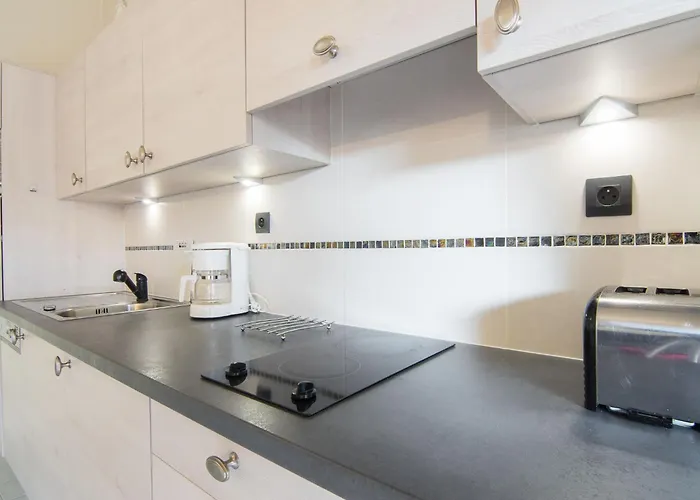 Les Cristallines-2 By Interhome Будинок відпочинку Агд