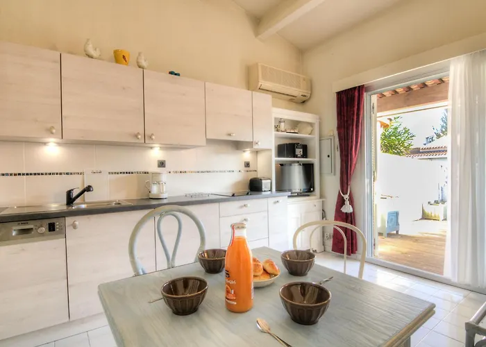 Les Cristallines-2 By Interhome *