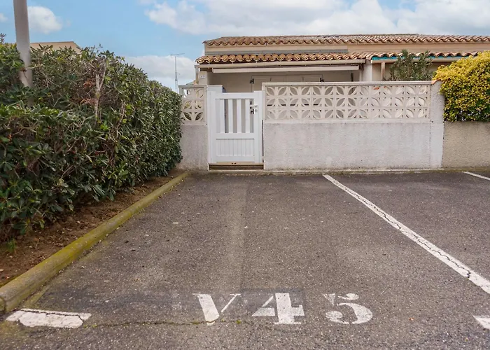 Les Cristallines-2 By Interhome