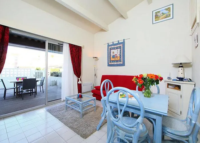 Les Cristallines-2 By Interhome Будинок відпочинку Агд